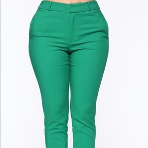Fashion Nova - Working like a boss trousers-Green